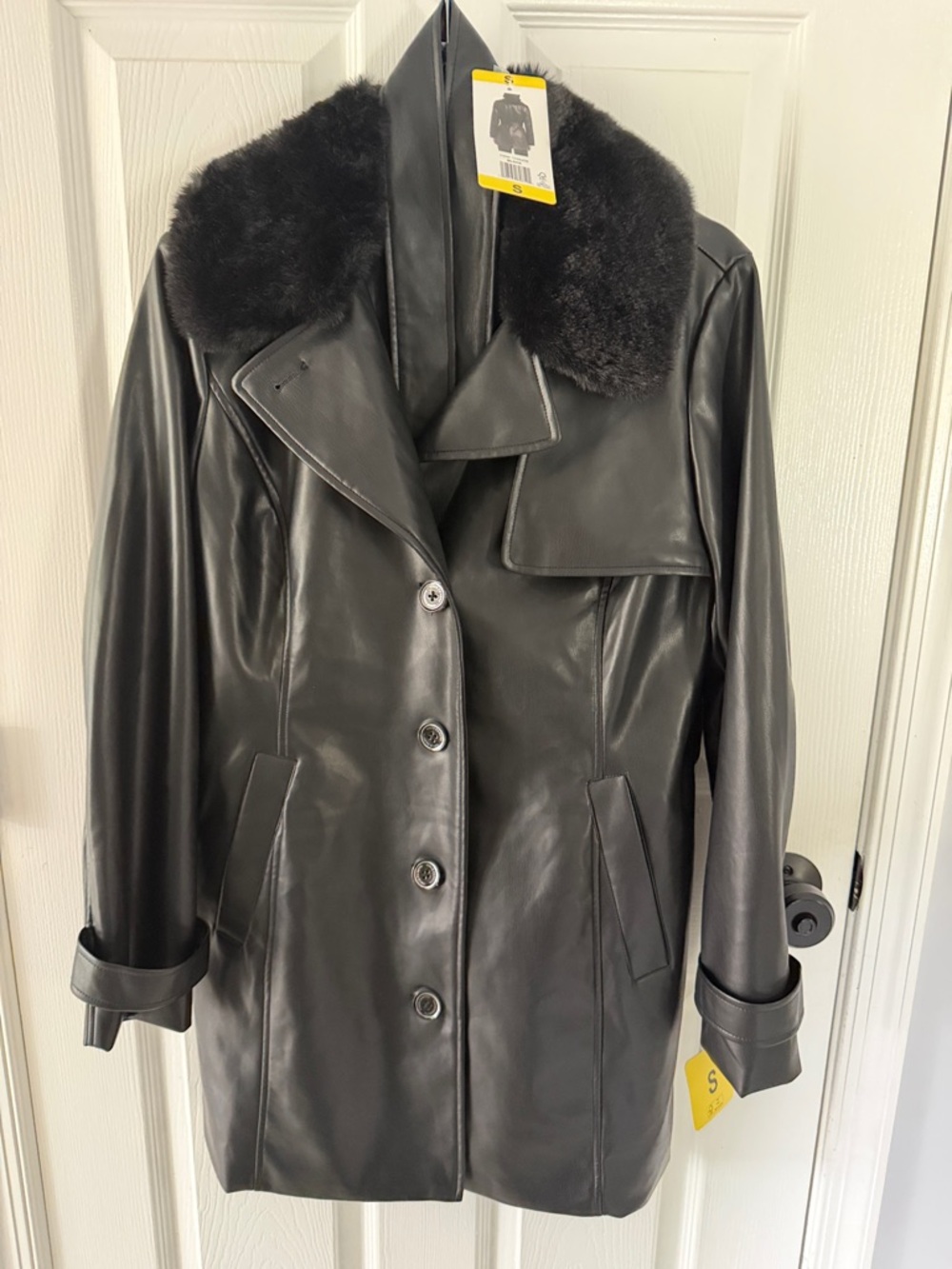 Vince Camuto Black Trench with Plush Fur removable Collar Small